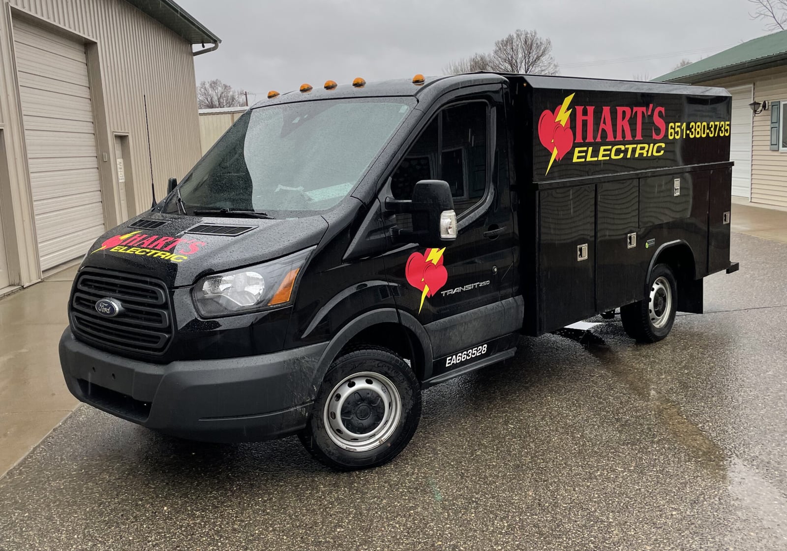 HARTS ELECTRIC LLC cover photo