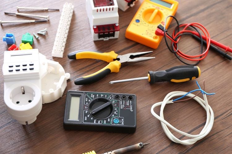 ROBBS ELECTRIC LLC cover photo