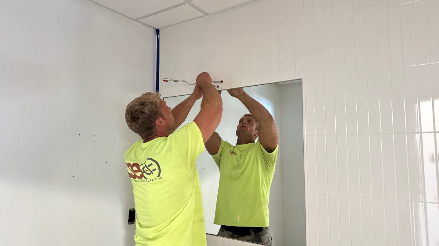 Current Solutions Electric work photo