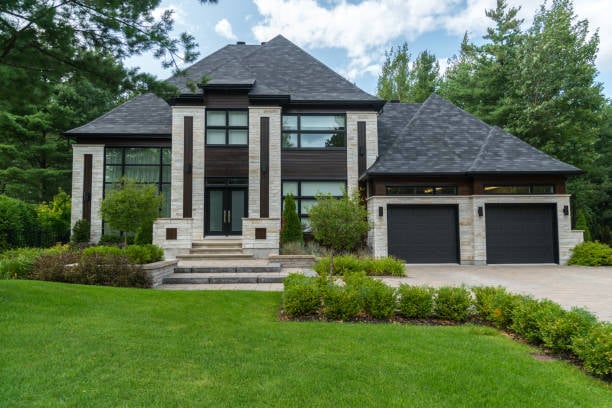 Luxurious Construction LLC work photo