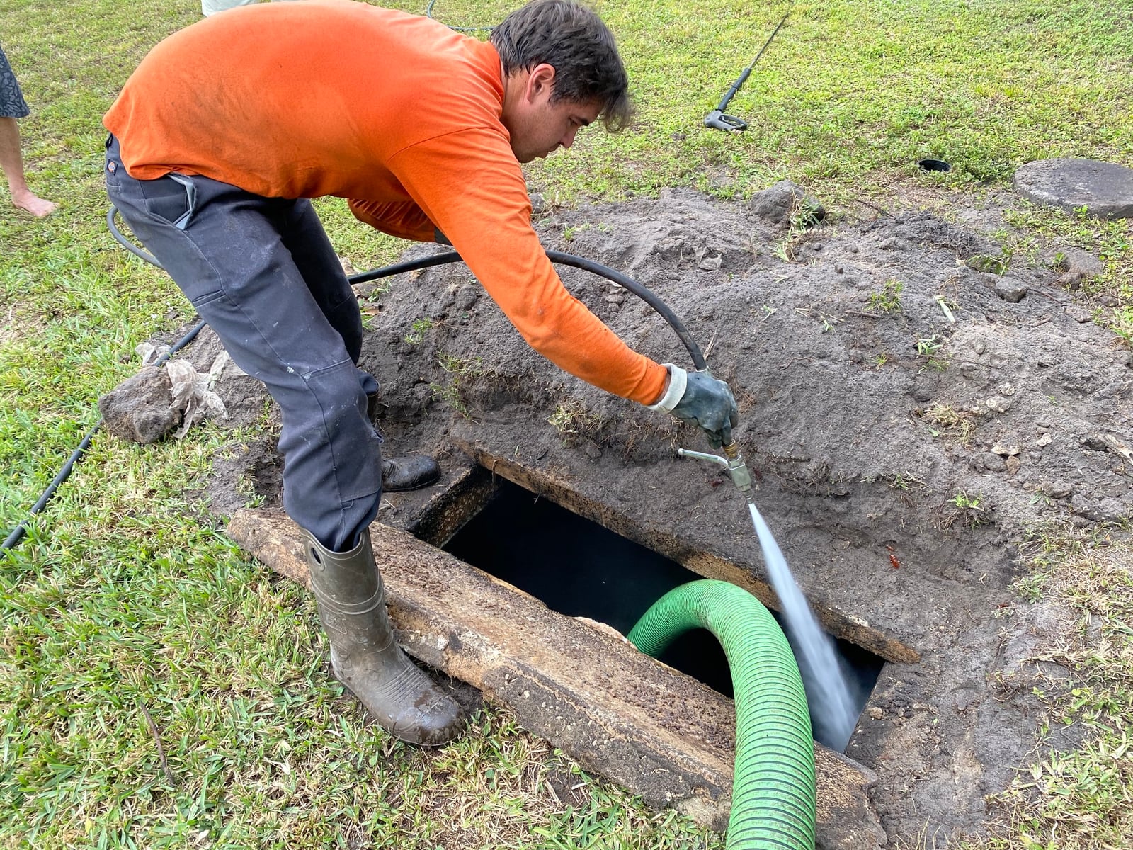 Alligator Septic work photo