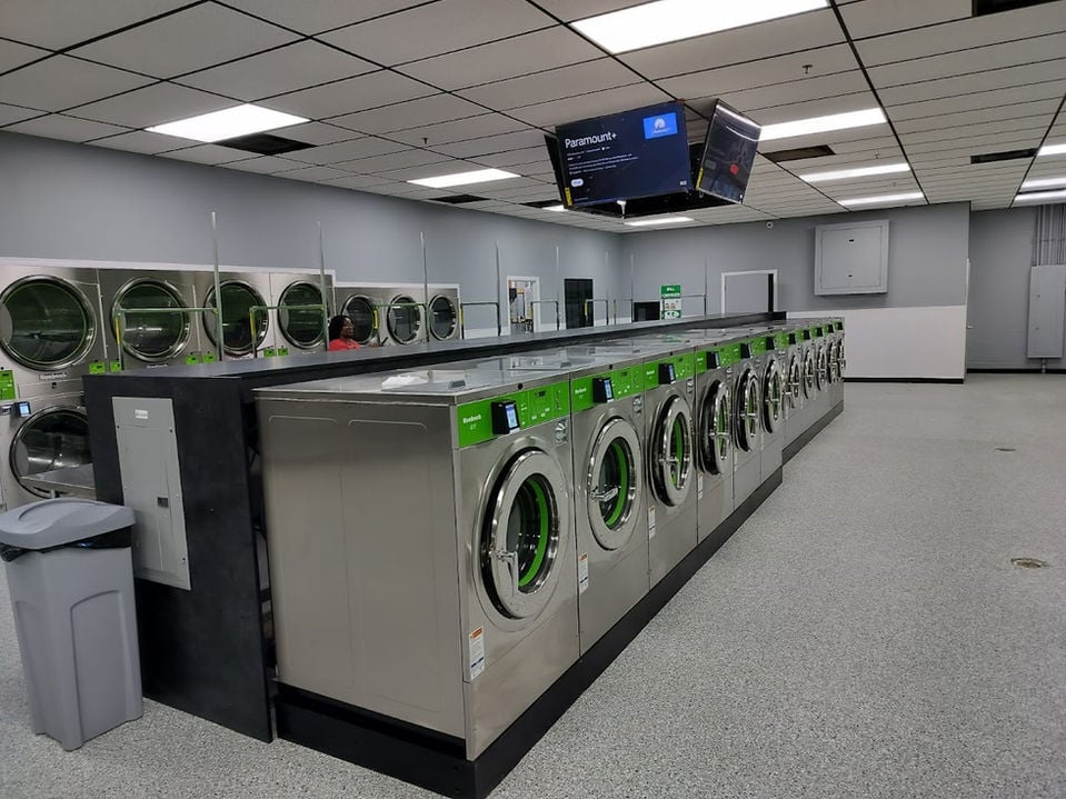 Clean Wash House Laundromat work photo