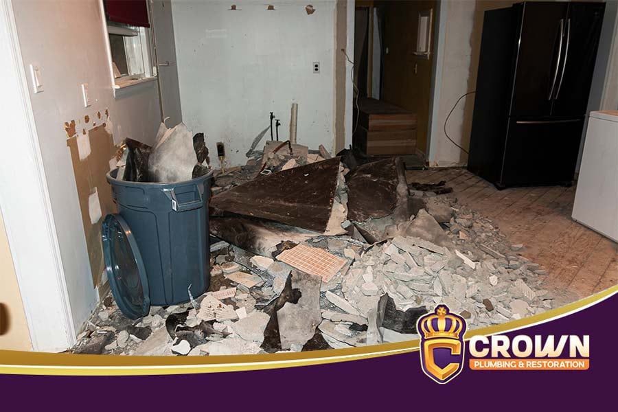 Crown Plumbing & Water Damage Restoration cover photo