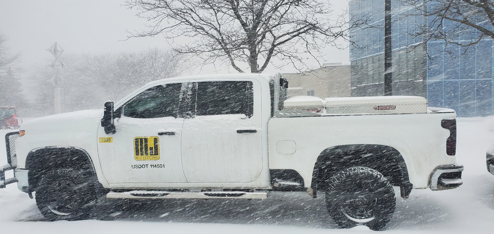 M J ELECTRIC LLC cover photo