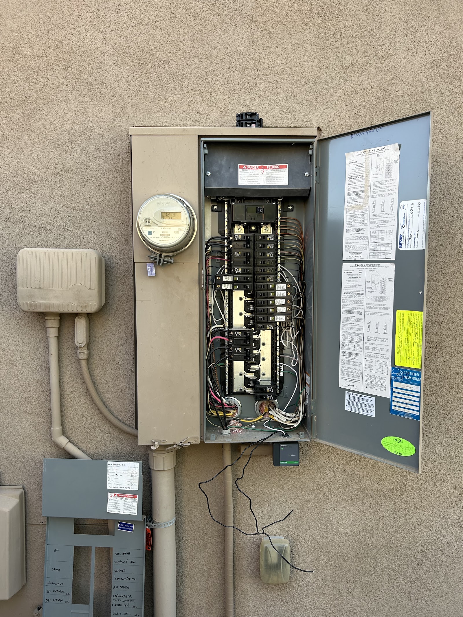 Gideon Electric - Electricians cover photo