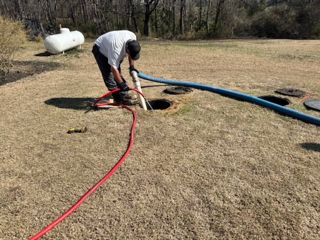 B & L Construction & Septic Service cover photo