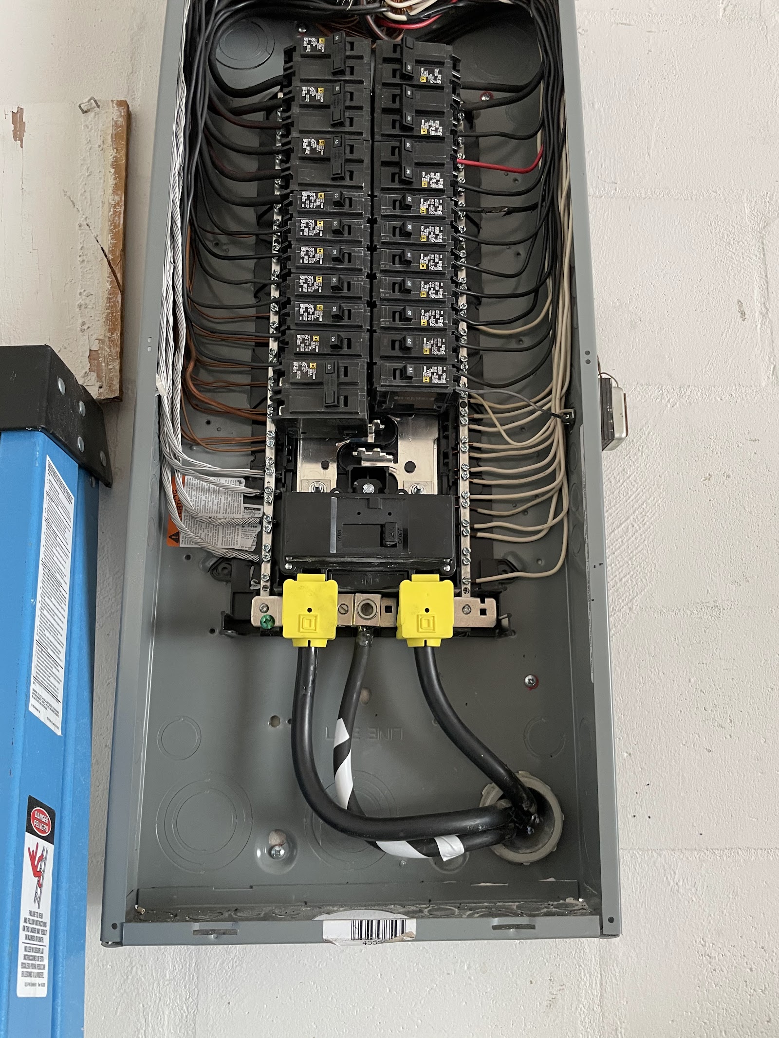 Hylton Electric LLC cover photo