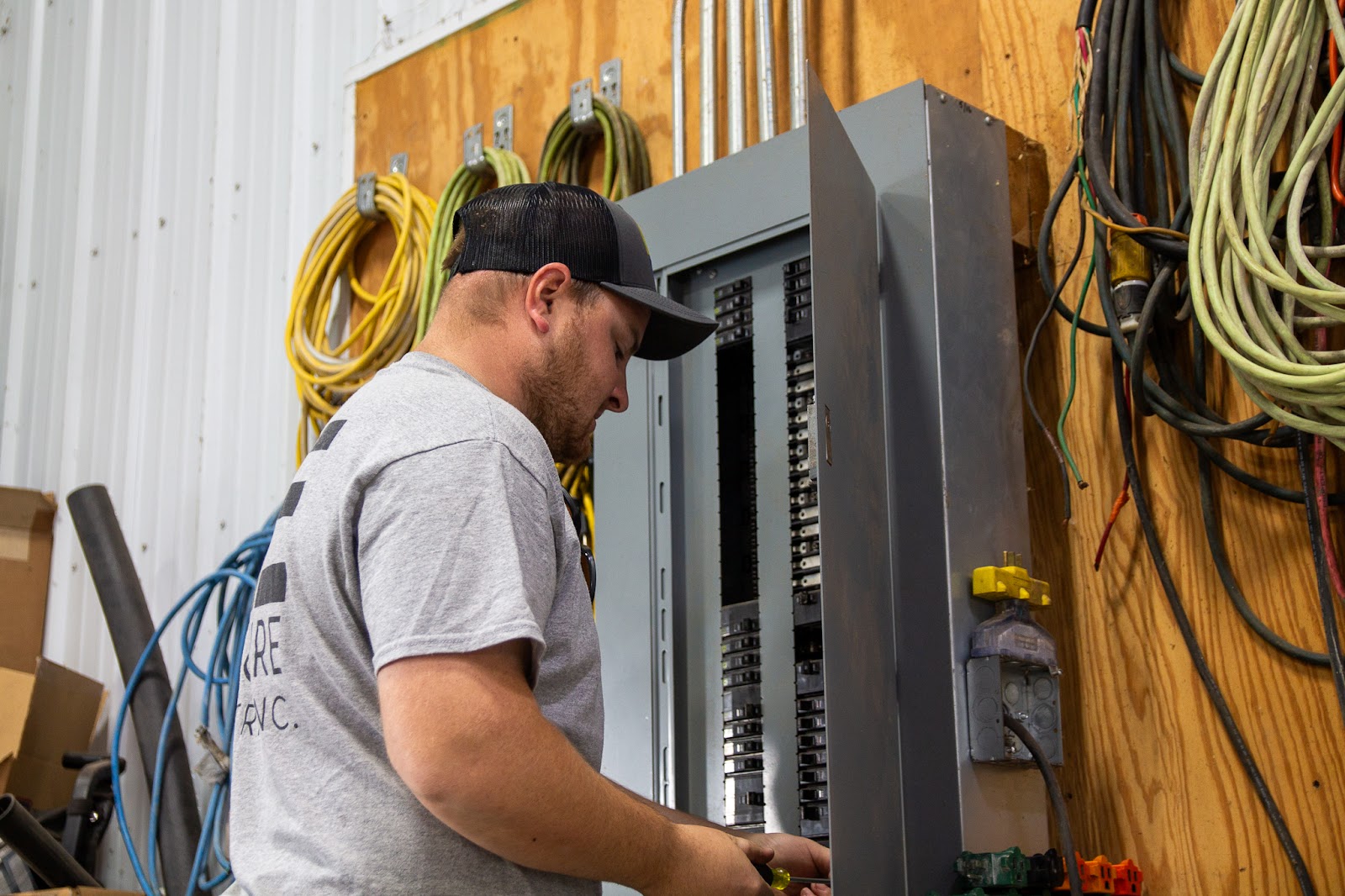 MCGUIRE ELECTRIC INC cover photo