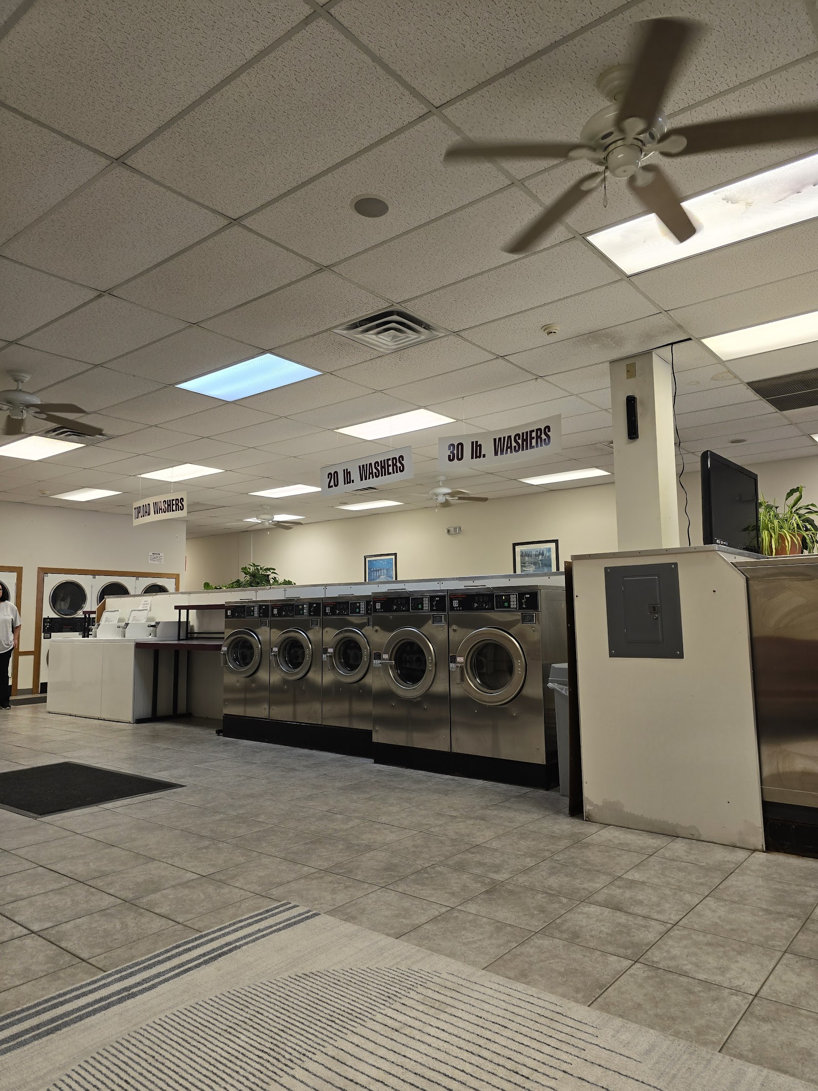 TJ's Launderette cover photo