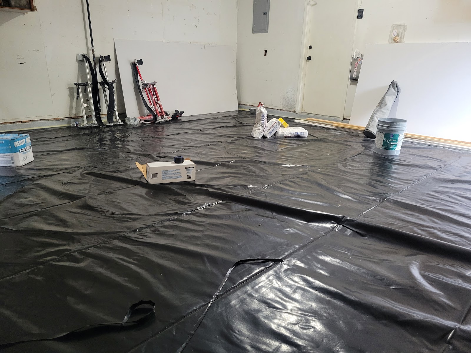 Antonio Drywall Repair & Texture work photo