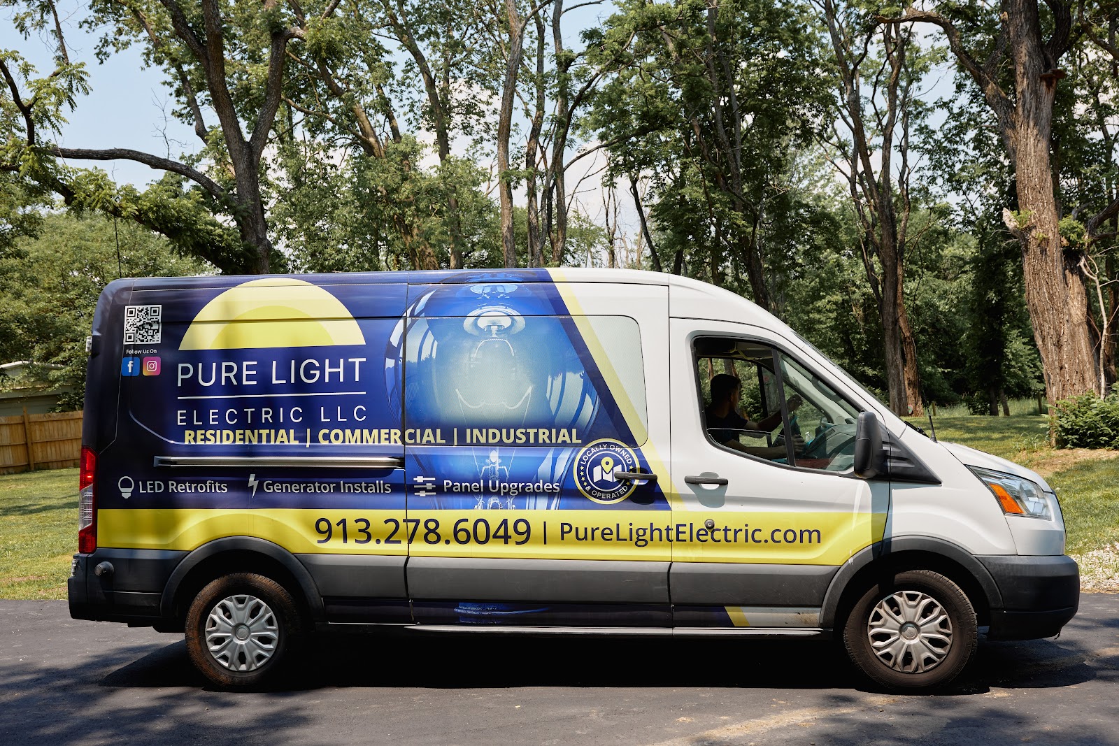 Pure Light Electric LLC cover photo