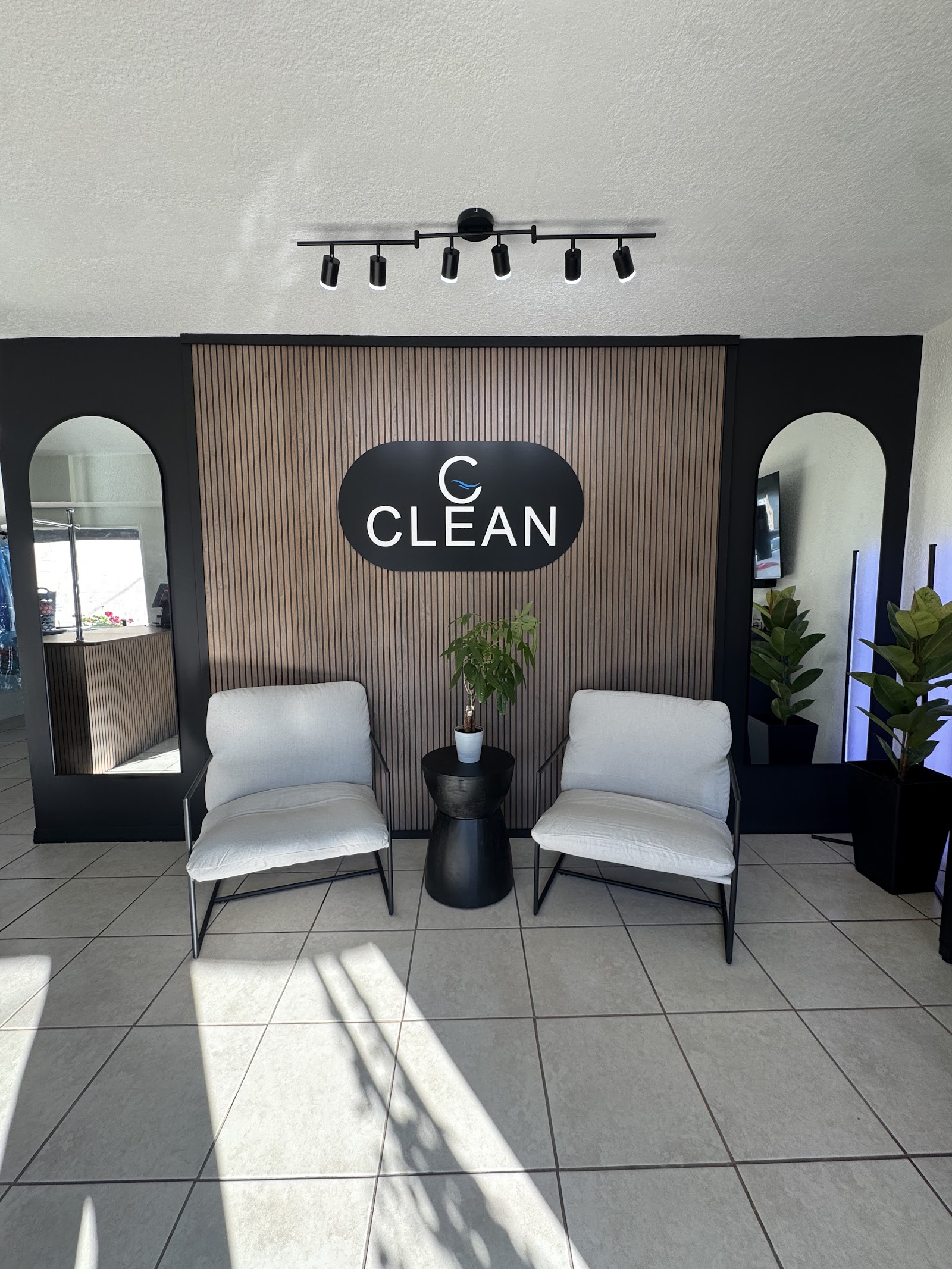 Clean - Laundry Co work photo