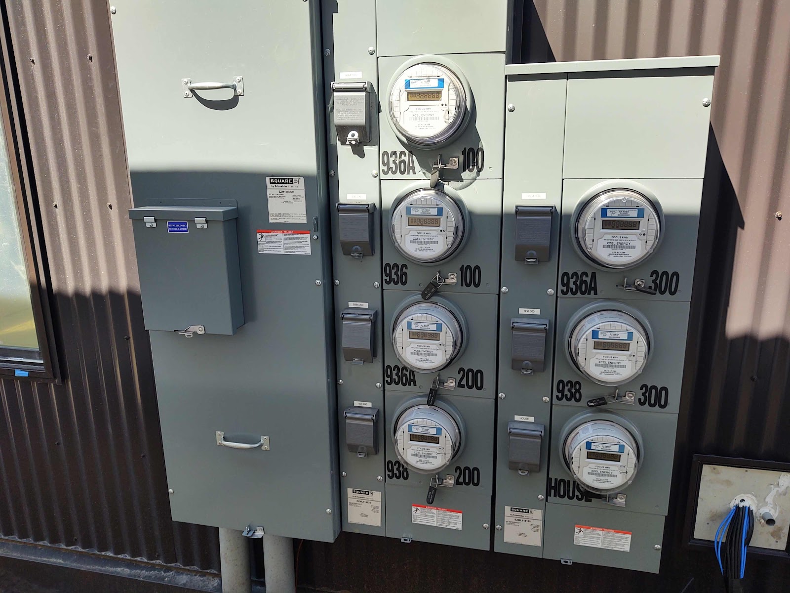 M JONES ELECTRIC LLC cover photo