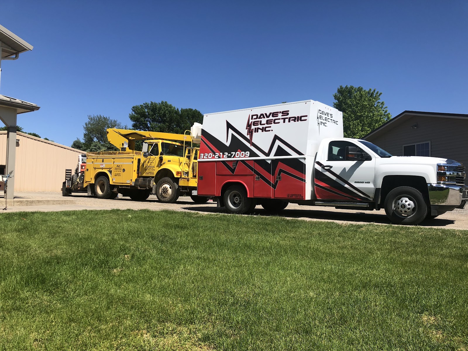 VIVID ELECTRIC LLC work photo