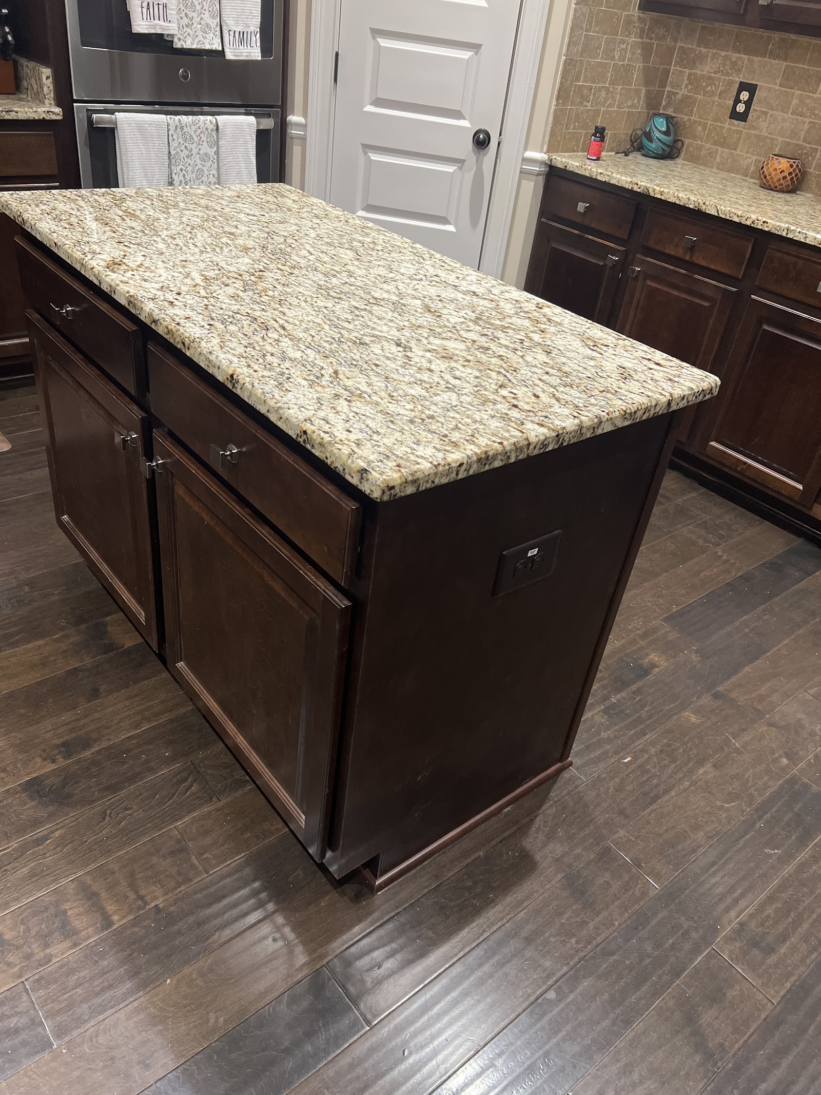 Moquin Construction Company cover photo