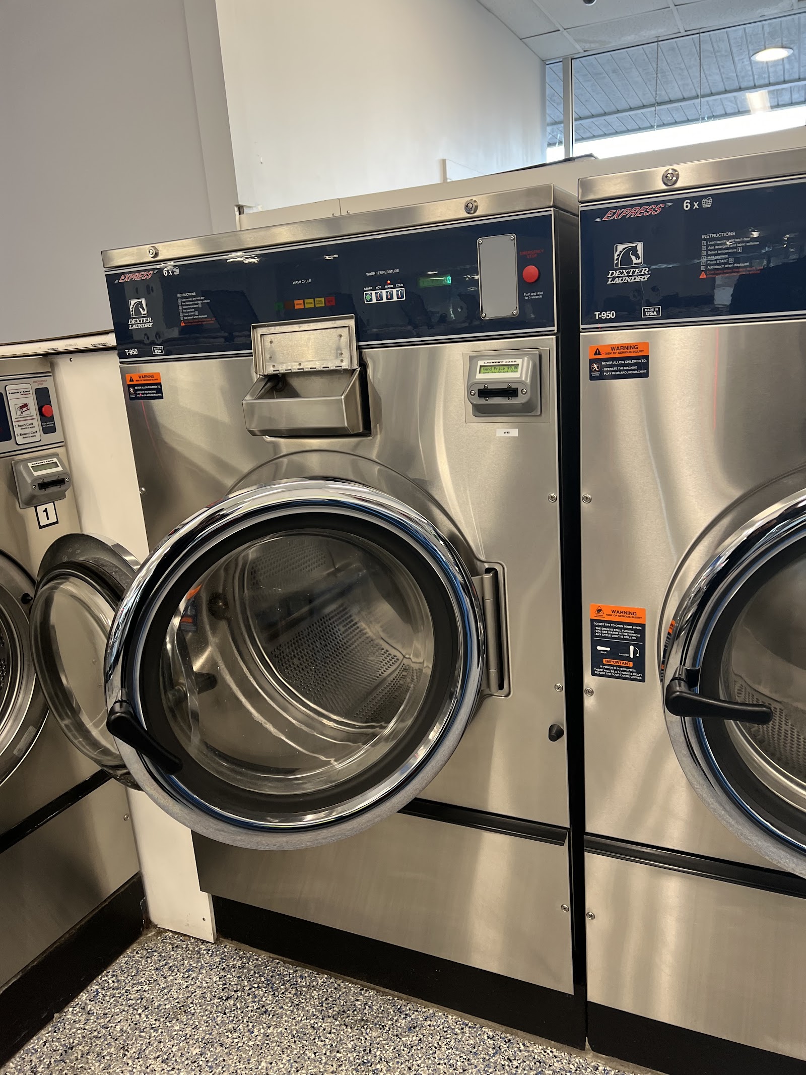 Royal Laundry Service and Laundromat work photo