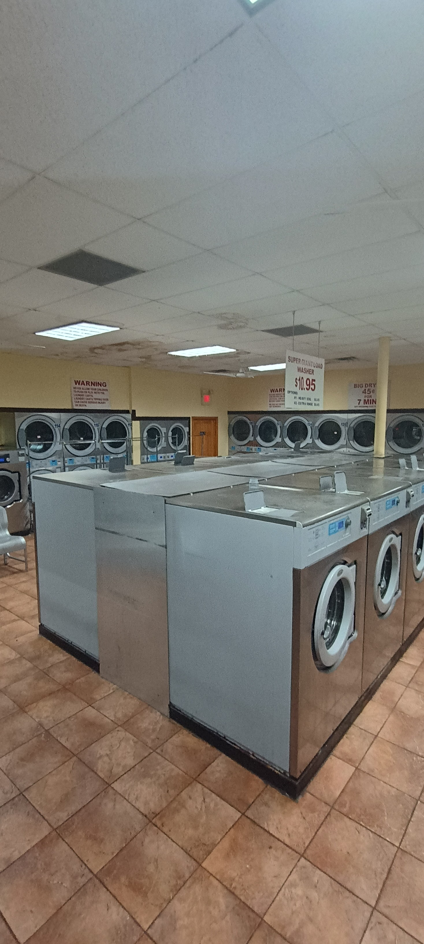 H & Z Laundry cover photo