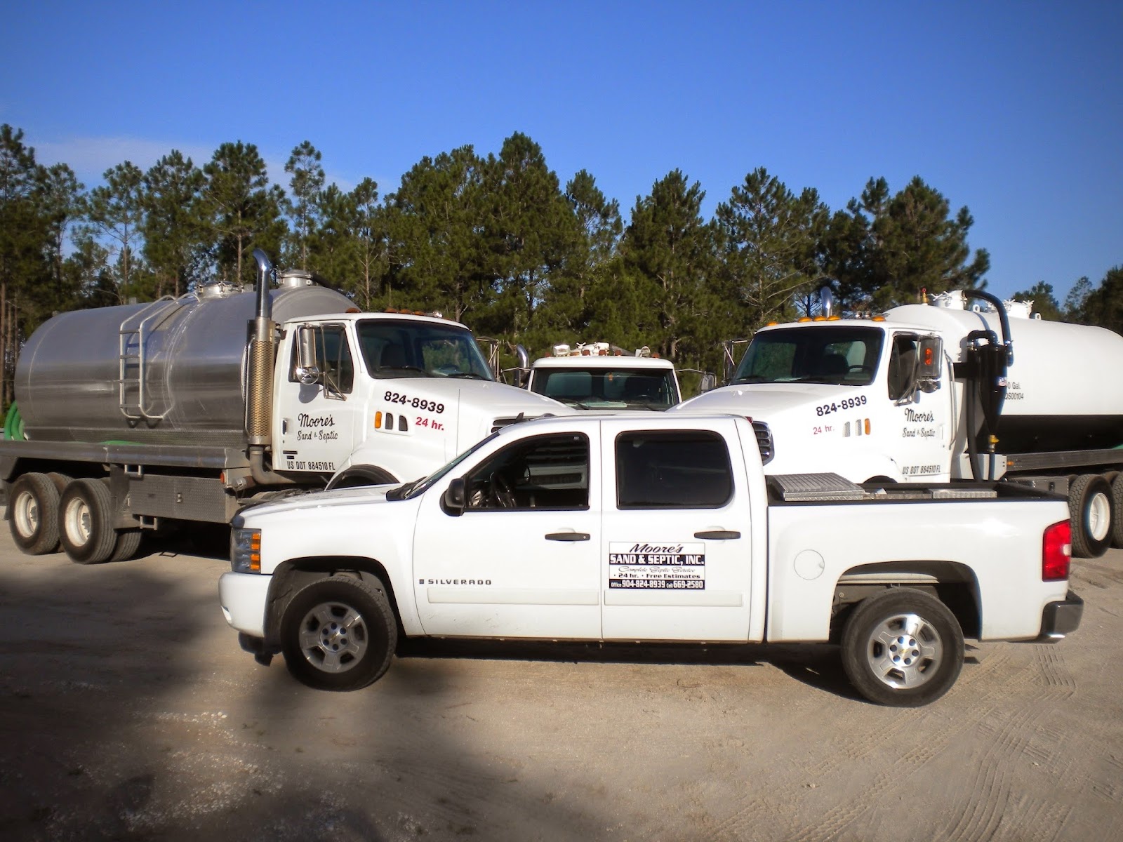 Moore's Sand and Septic, Inc. cover photo