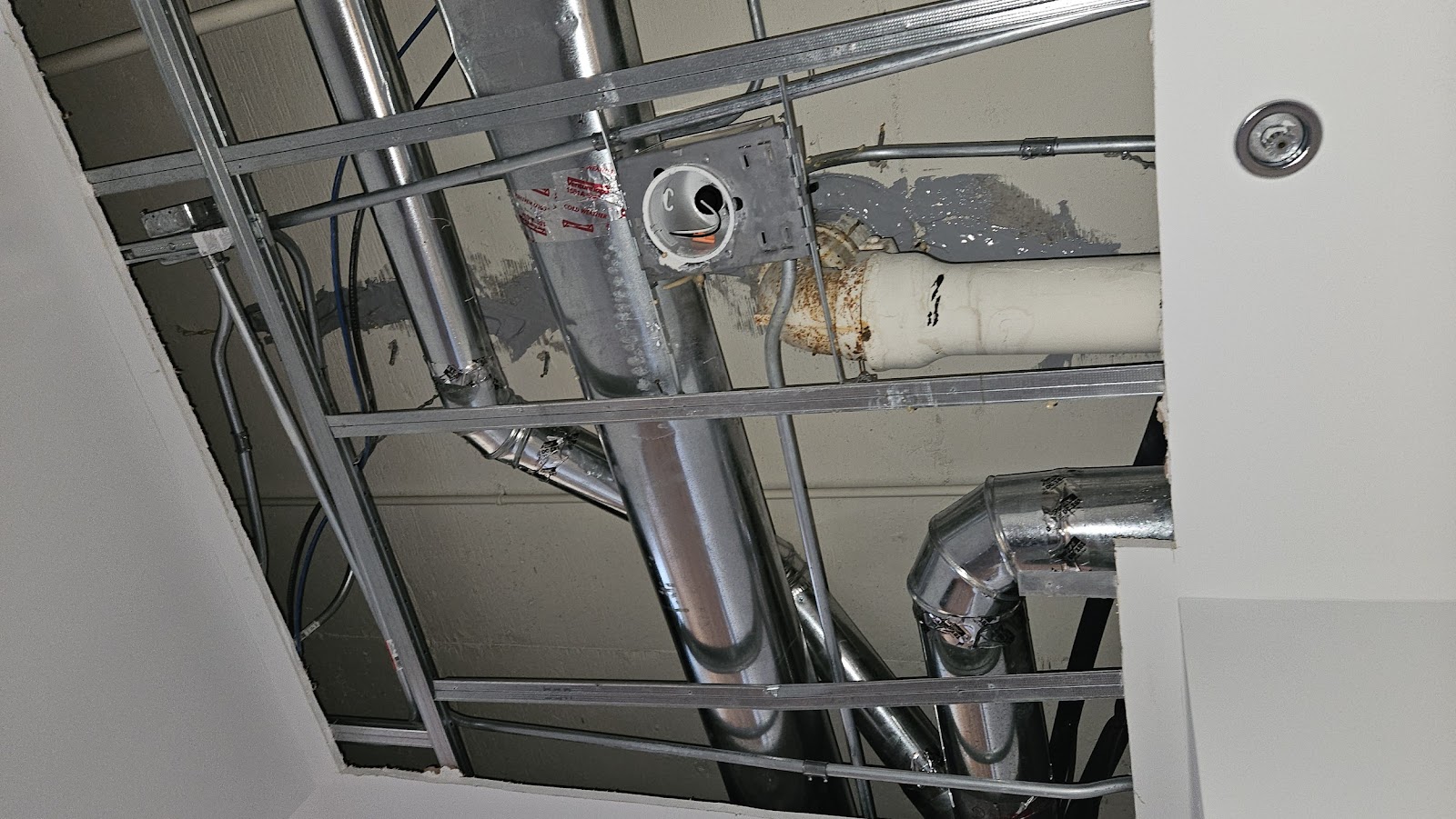 Yuriy Foundation Crack Repair work photo