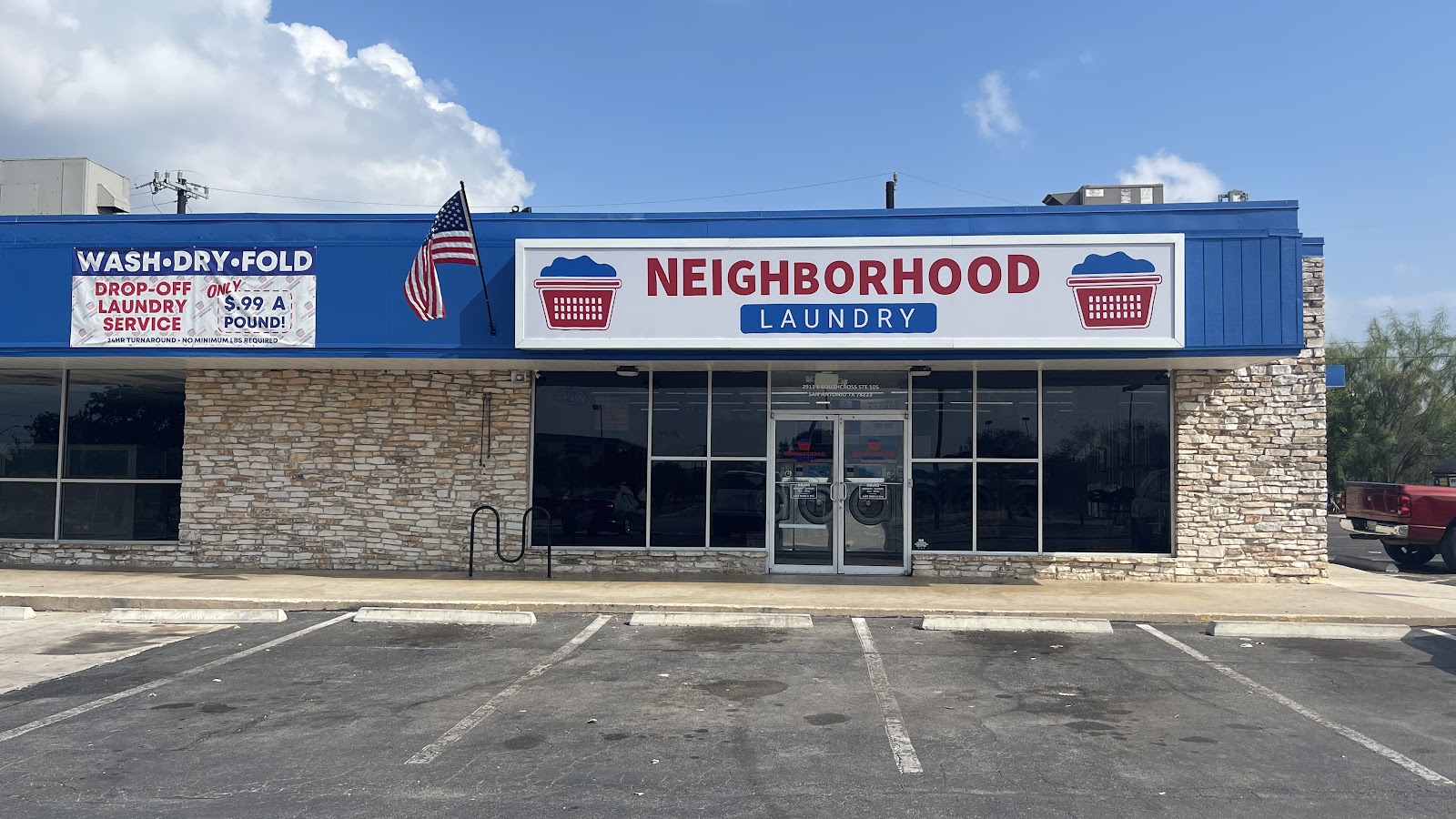Neighborhood Laundry - Laundromat- Washateria-Lavanderia work photo