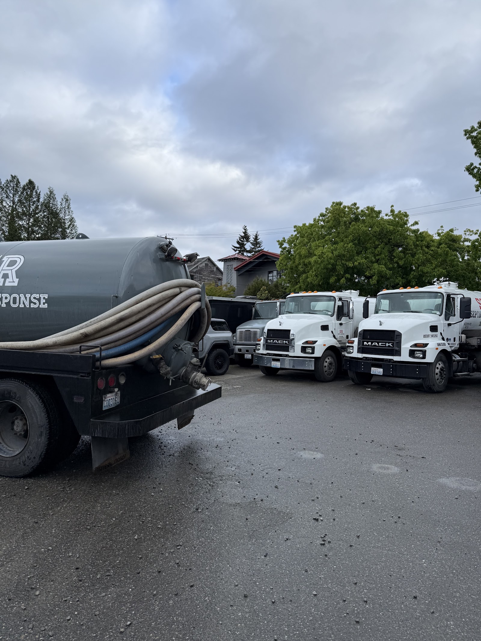 Septic Response Plumbing & Sewer cover photo